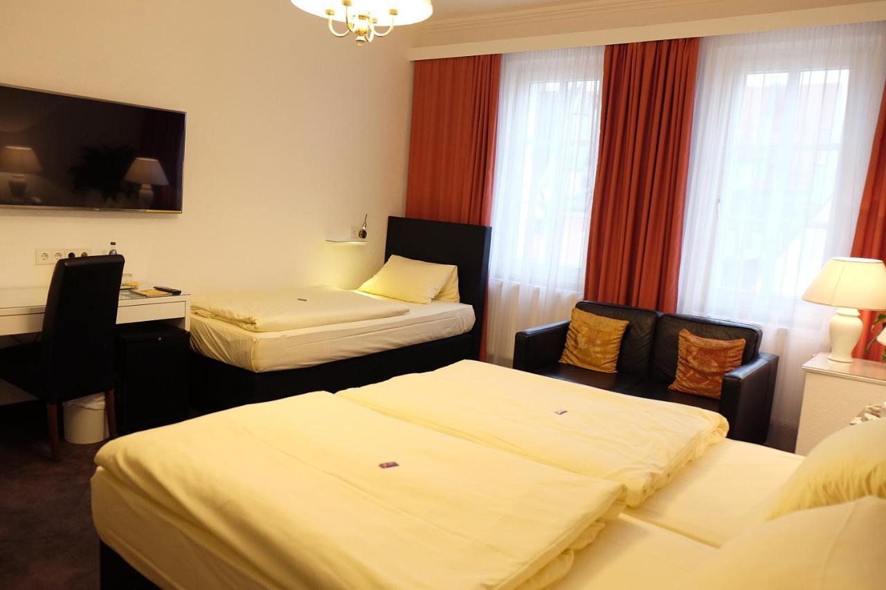 Hotel Adler Ингольштадт Экстерьер фото
