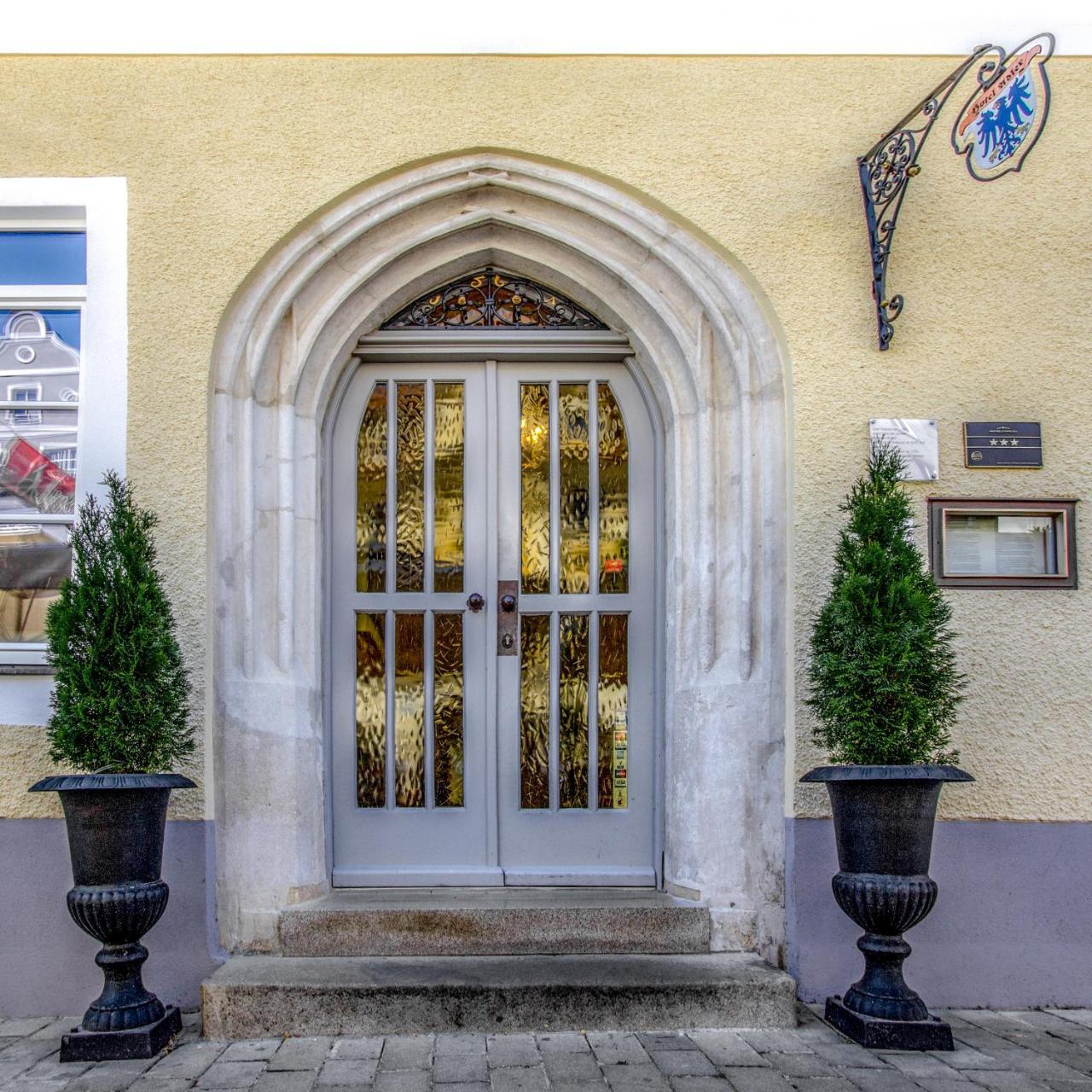 Hotel Adler Ингольштадт Экстерьер фото