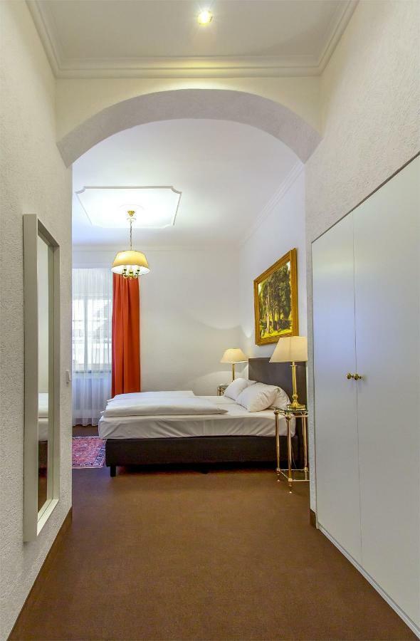 Hotel Adler Ингольштадт Экстерьер фото